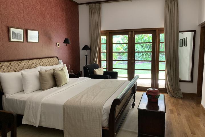 Room 17 of 44