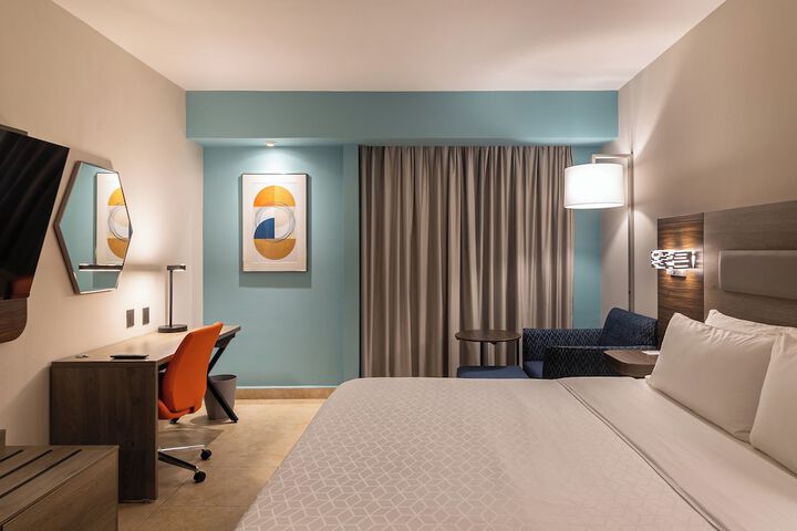 Room 13 of 43