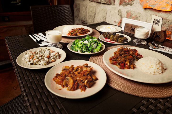 Dining 71 of 79