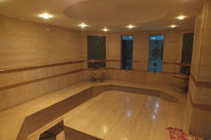Room 33 of 59