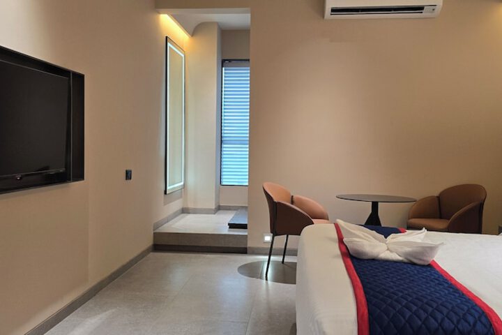 Room 14 of 69