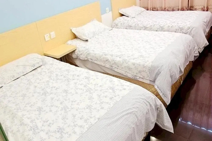 Room 2 of 21