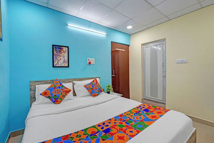 Room 8 of 29
