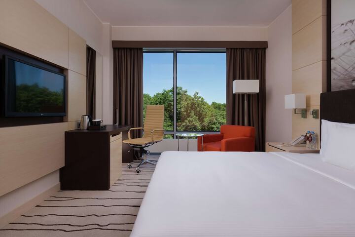 Room 17 of 116