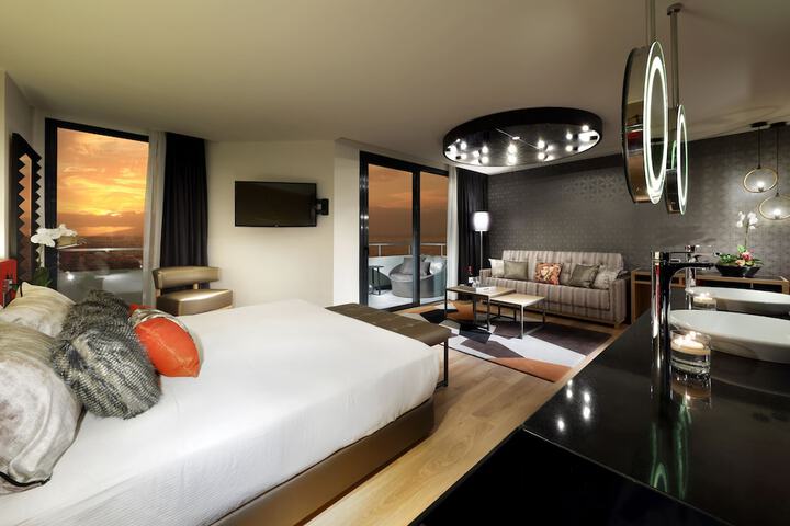 Room 40 of 140