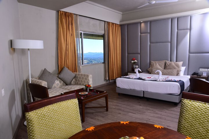 Room 15 of 53