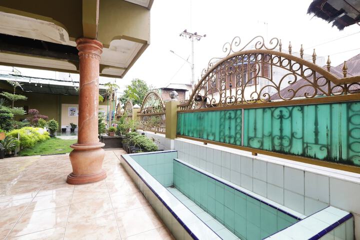 Hotel 55 of 56