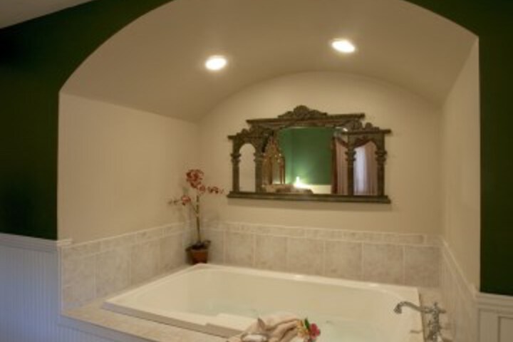Hot Tub 7 of 22
