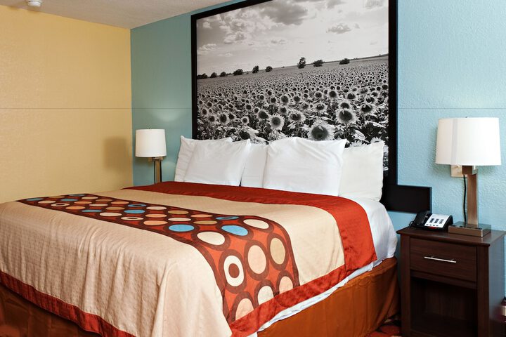 1 King Bed (2 of 45)