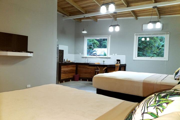 Room 3 of 91