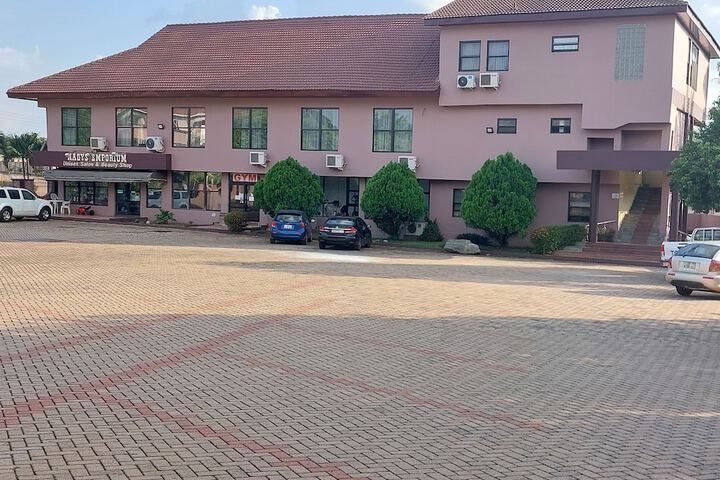 Hotel 4 of 11