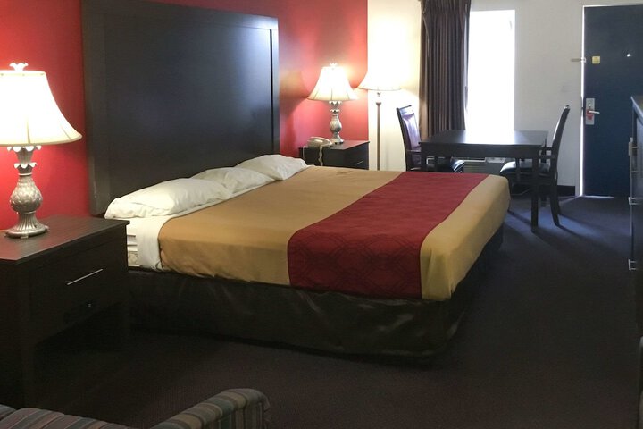 1 King Bed Mobility Accessible (4 of 11)