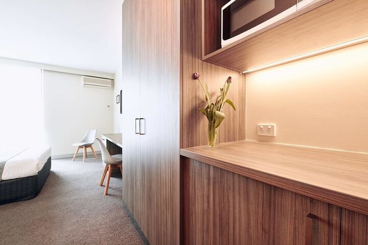 Room 5 of 25