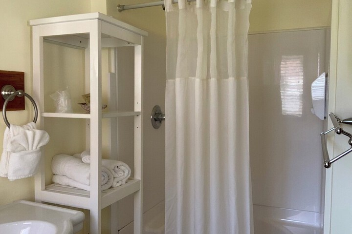 Room 40 of 54