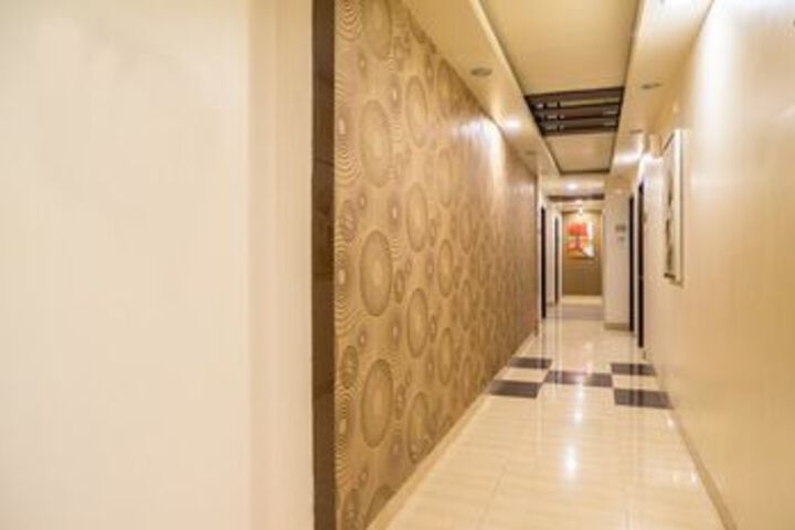 Ballroom/Hall 16 of 28