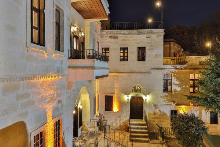 Hotel 87 of 89