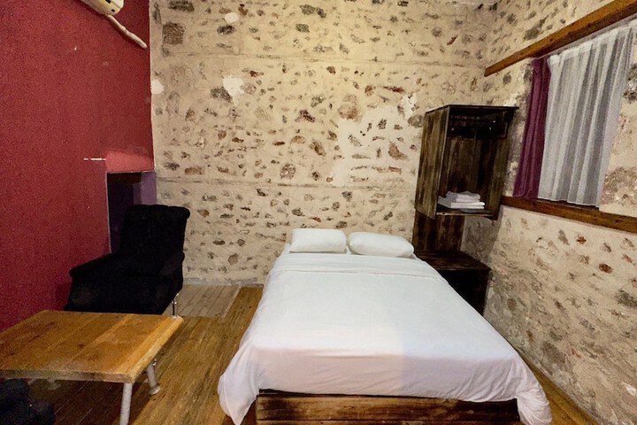 Room 18 of 47