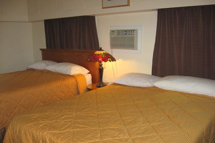 Room 4 of 29
