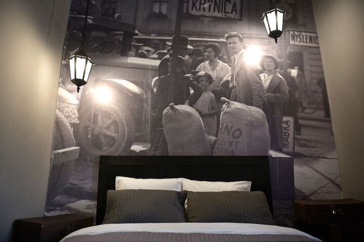 Room 17 of 41