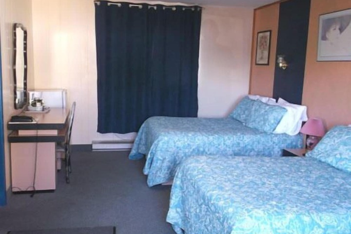 Room 10 of 47