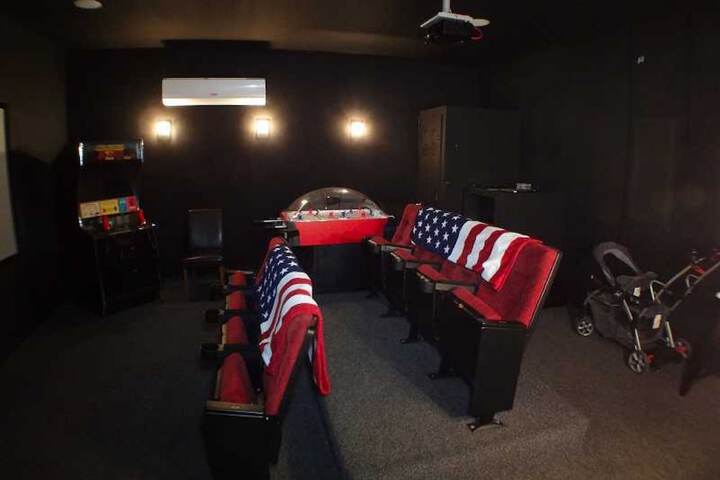Room 61 of 87