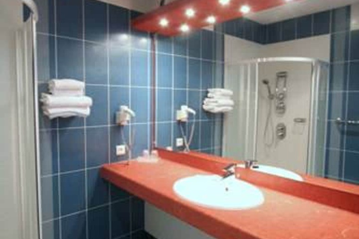 Room 20 of 44