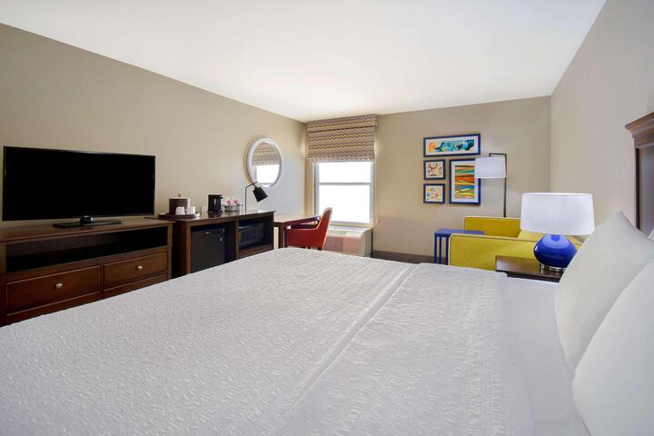 1 King Bed (1 of 5)