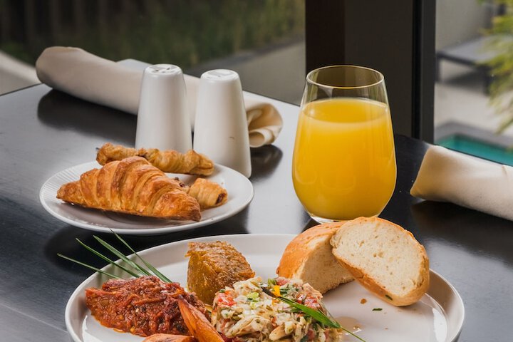 Breakfast/Coffee Service 41 of 56