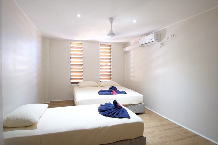 Room 4 of 19