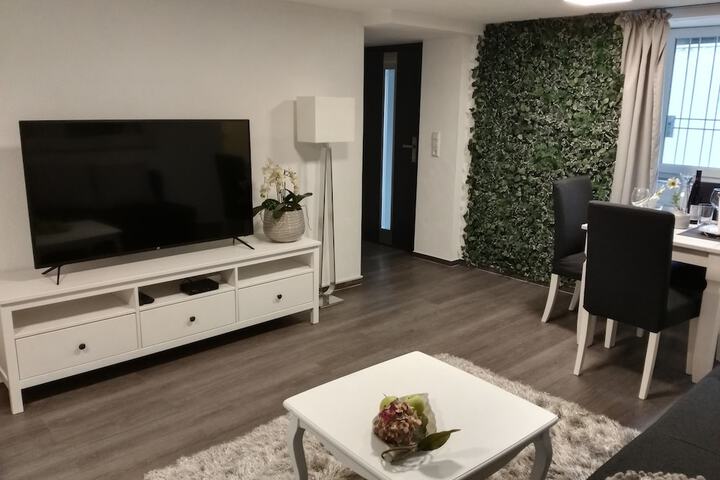 Room 7 of 53