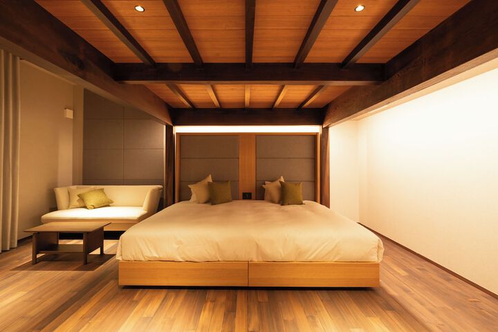 Room 4 of 34