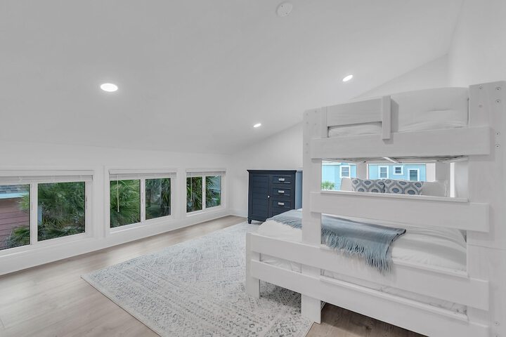 Room 51 of 191