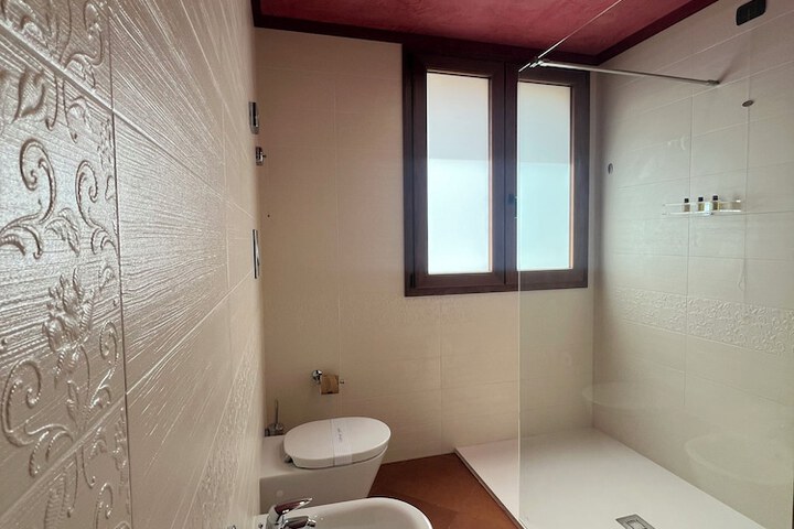 Room 29 of 67