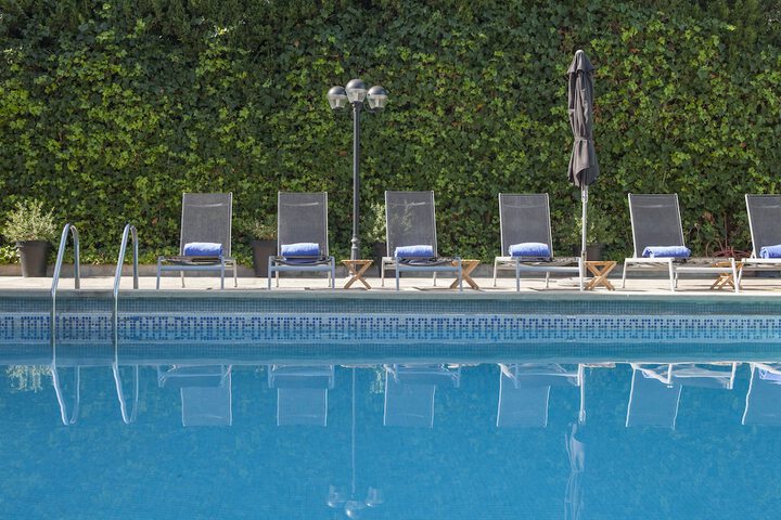 Pool Hotel