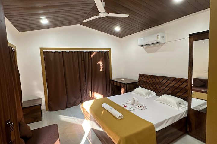 Room 4 of 31