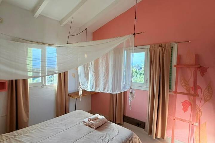 Room 16 of 79