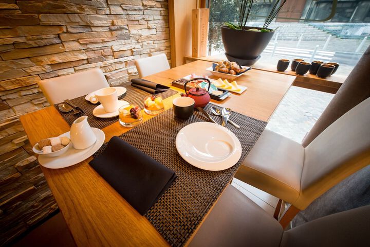 Breakfast/Coffee Service 39 of 48