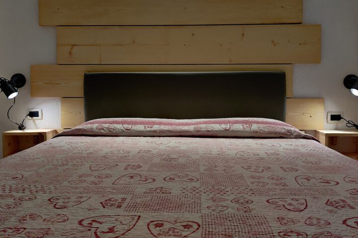 Room 18 of 40