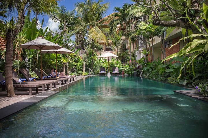 Pool 32 of 45