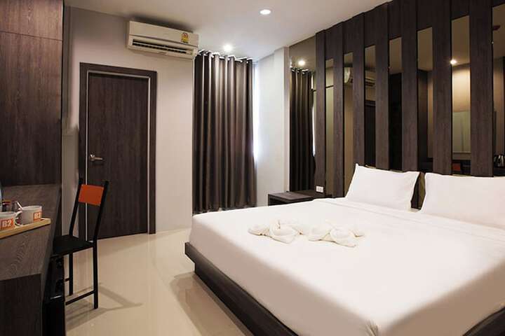 Room 13 of 46