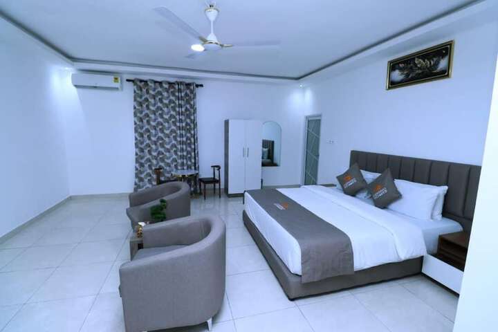 Room 5 of 44