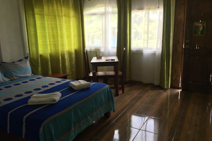 Room 7 of 24