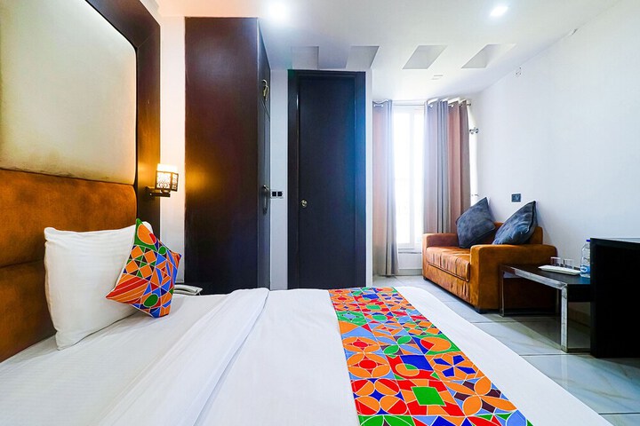 Room 19 of 34