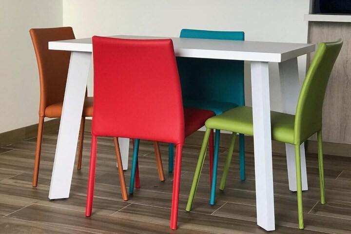 Dining 40 of 53