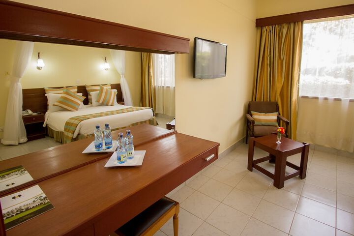 Room 25 of 46