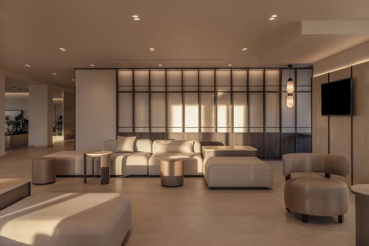 Hotel Interior 14 of 128