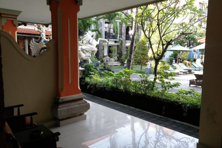 Room 21 of 42