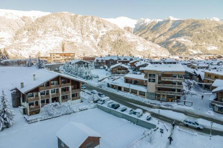 La Maison Hôtel Les Peupliers in Courchevel
