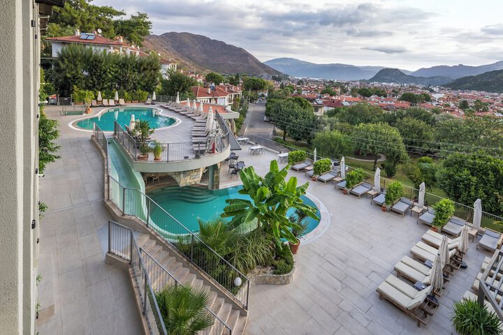 Pool Hotel