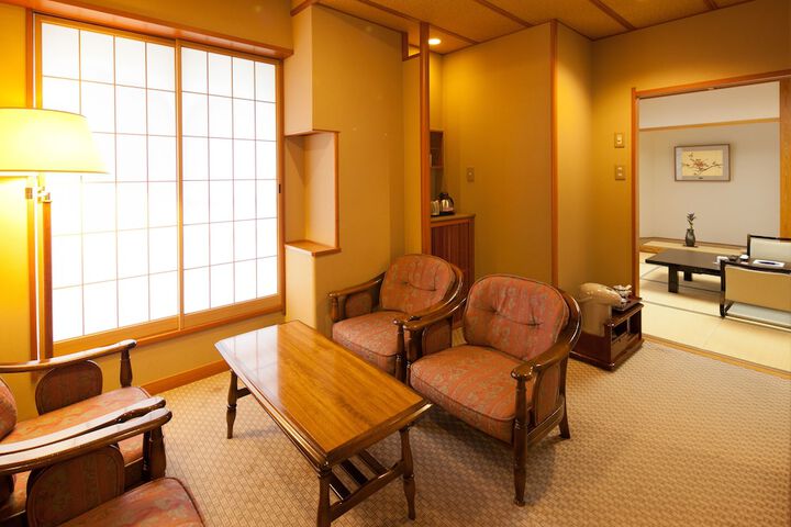 Room 16 of 73